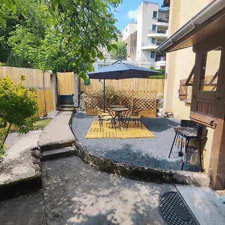 Apartment Avec Terrasse Terrasson-Lavilledieu